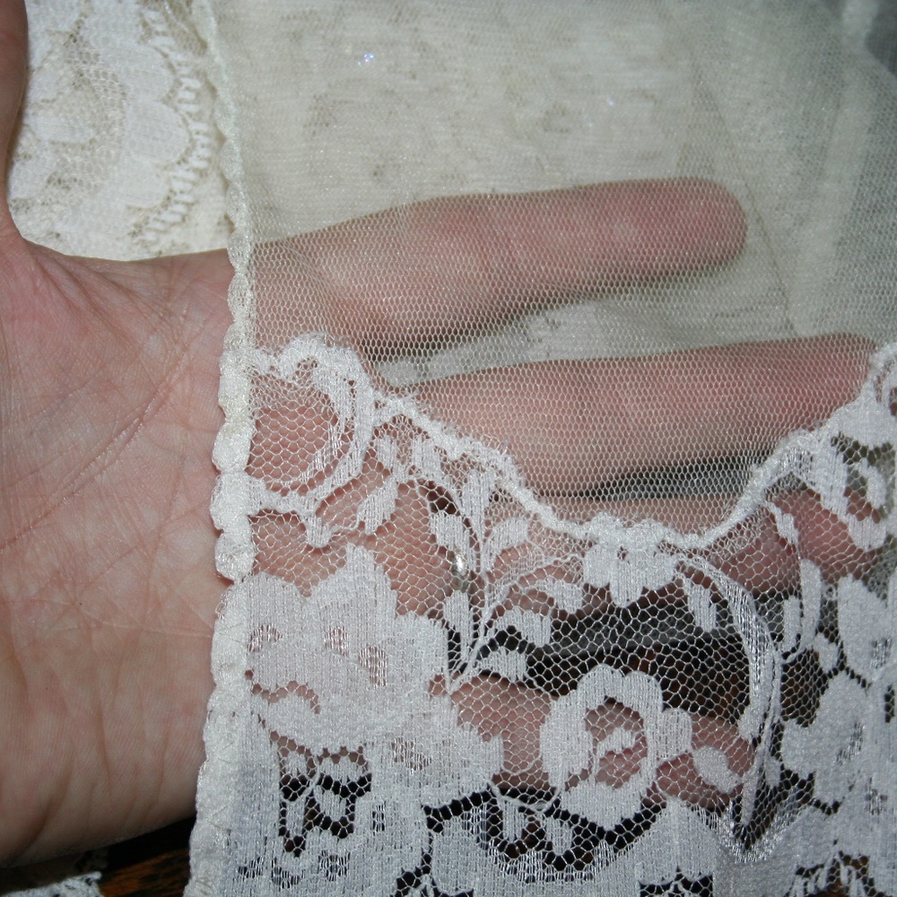 VS Victoria Secrets See Thru White/Cream Nighty - Picture 7 of 8